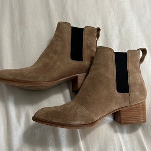 Women’s Rag & bone “walker” bootie. Size 11US/41EU.